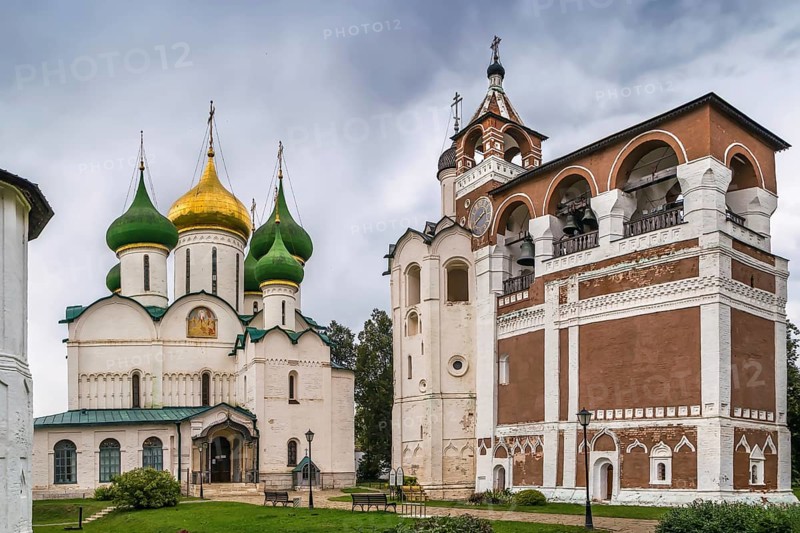 Belfry and cathedral of the Transfiguration of the Saviour in Monastery of Saint Euthymius, Suzdal, Russia, Europe
