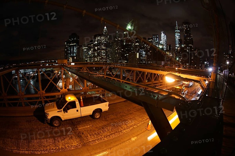 Night of the Brooklyn Bridge. Shooting Location: New York, Manhattan