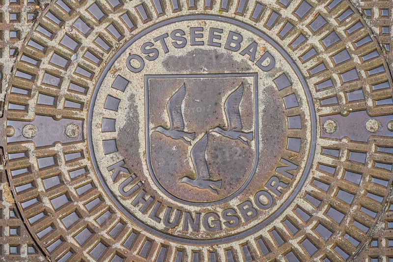 Gully cover with coat of arms 3 seagulls, Kühlungsborn, district of Rostock, Mecklenburg-Western Pomerania, Germany, Europe