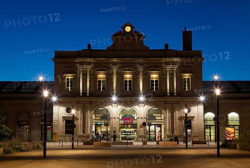 Railway train station, Reims, Marne, Champagne-Ardenne, France, Europe