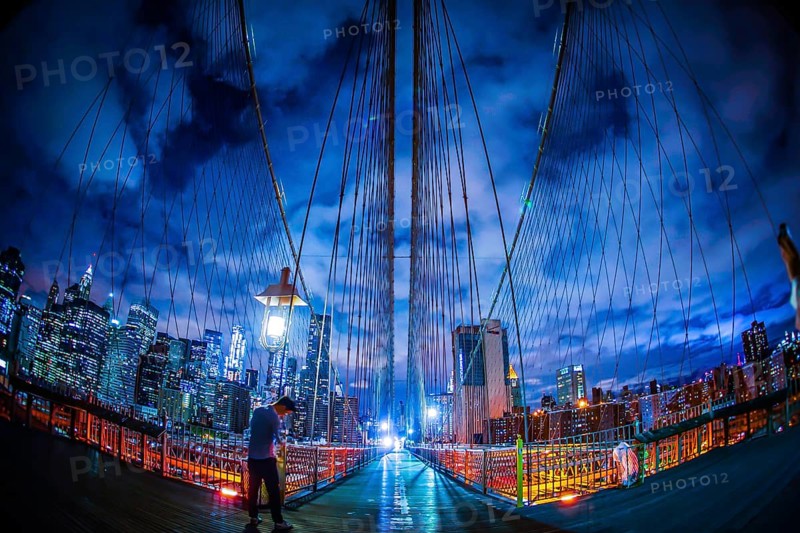 Night of the Brooklyn Bridge. Shooting Location: New York, Manhattan