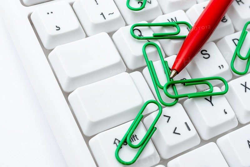 Internet Browsing And Online Research Study, Typing Your Ideas