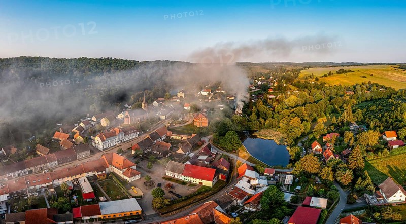 Cloud of smoke over Güntersberge holiday home on fire