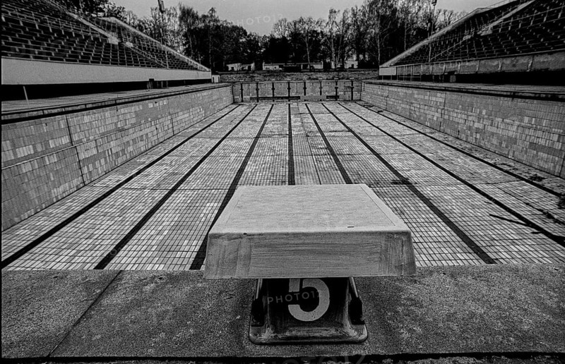 Germany, Berlin, 16.11.1991, Friesenstadion (swimming stadium) in decay, Europe