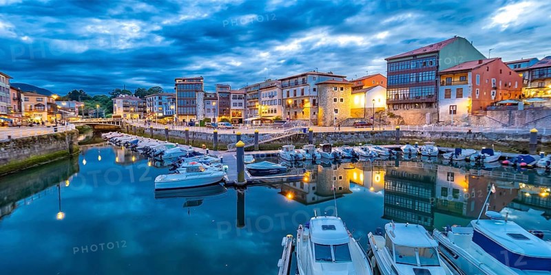 Llanes Harbour, City View, Street Scene, Asturias Green Coast, Llanes, Asturias, Spain, Europe