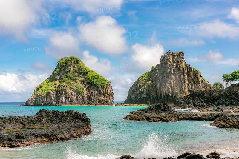 Fernando de Noronha, Brasil. Turquoise water around the Two Brothers rocks, UNESCO World Heritage Site, Brazil, South America. South America, South America