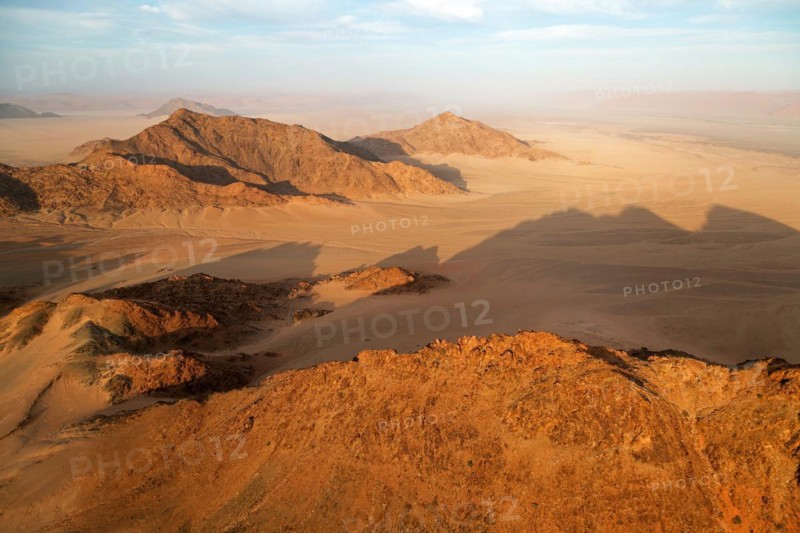Hot air balloon ride over the Namib in the Namib-Naukluft National Park in Namibia