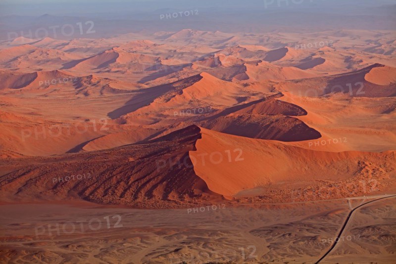 Hot air balloon ride over the Namib in the Namib-Naukluft National Park in Namibia