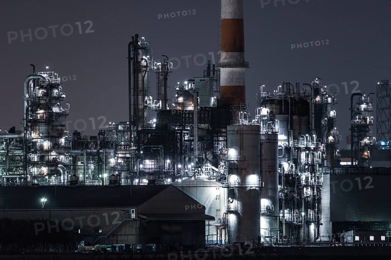 Factory night view of Kawasaki Keihin industrial zone. Shooting Location: Kawasaki City, Kanagawa Prefecture