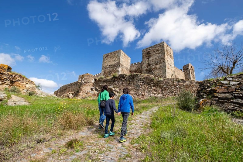 Castelo de Monsaraz, Monumento Nacional, Monsaraz, Distrito de Évora, Alentejo, Portugal, Europe