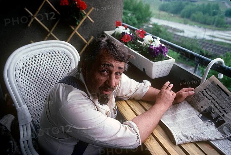 Cornelis Vreeswijk. Dutch-born Swedish singer songwriter, poet and actor. Born 8 august 1937 - 12 november 1987. Cornelis Vreeswijk is considered one of the most influential and successful troubadours in Sweden. 1981