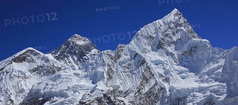Peaks of Mt Everest and Nuptse seen from Kala Patthar, Nepal, Asia