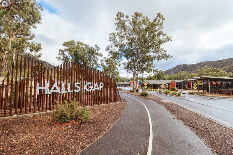 HALLS GAP, AUSTRALIA, April 16: Views within the rural township of Halls Gap in the Grampians region of Victoria, Australia, Oceania