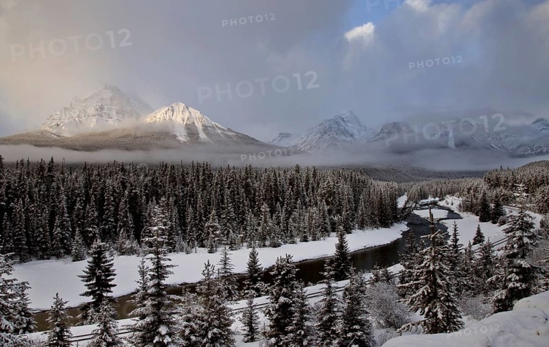 Morants Curve Alberta Lake Louise Banff Canada