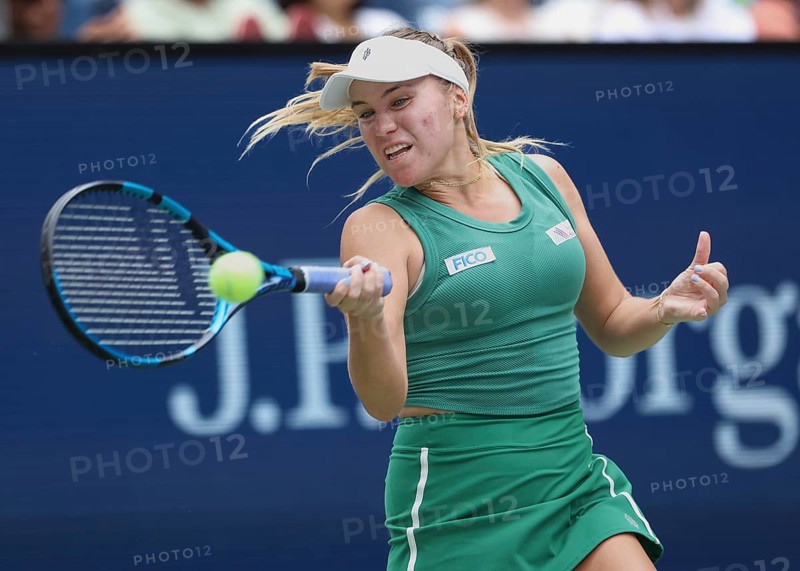 Tennis player Sofia Kenin in action at the US Open 2024 Championships, Billie Jean King Tennis Center, Queens, New York, USA, North America