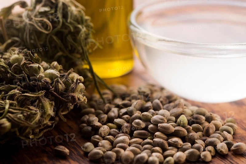 Cannabis extract with leaves