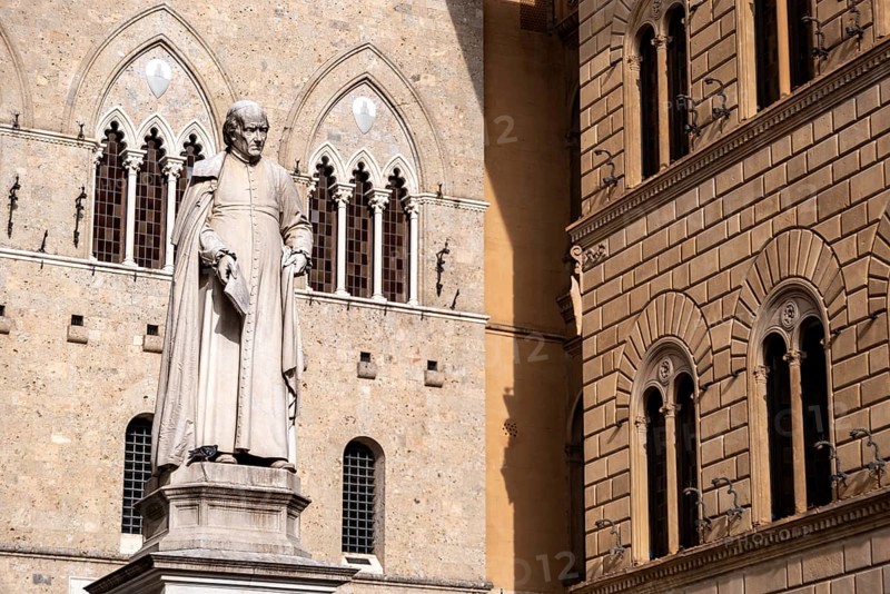 Statue of Sallustio Bandini at the Piazza Salimbeni in Siena, Italy, Europe