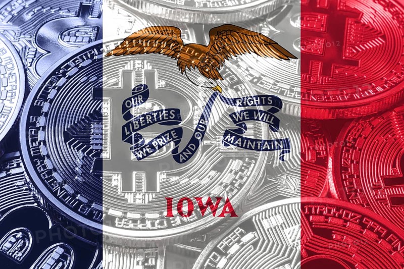 Iowa bitcoin flag, Iowa cryptocurrency concept background