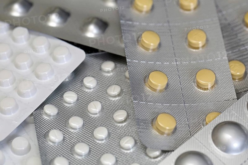 Tablets in blister packaging