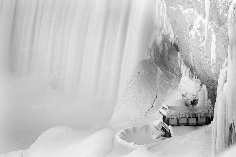 Winter Niagara Falls frozen snow and ice