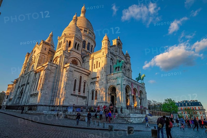 Sacré Cœur Basilica, Montmartre, Paris, France, Western Europe, Europe
