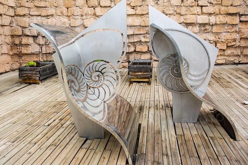 Doble nautilus en el pentagono, Enrique Salamanca, 2006, acero inoxidable, museo Es Baluard, Palma, Mallorca, balearic islands, spain