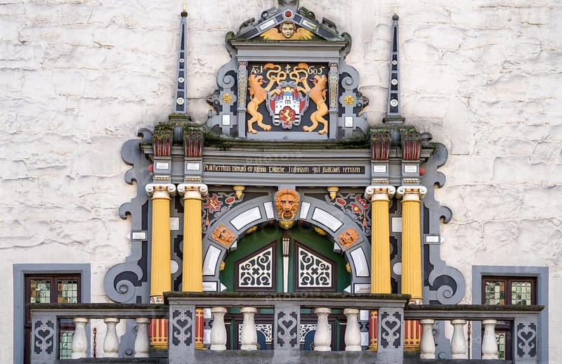 Coat of arms at Weser-Renaissance portal, Hannoversch Münden, Lower Saxony, Germany, Europe