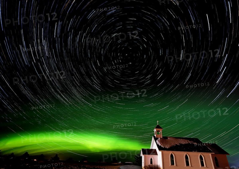 Aurora Borealis in Saskatchewan night photography Church