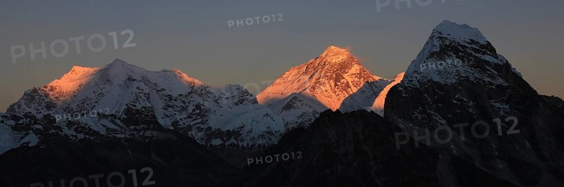 Mount Everest at sunset, nature header