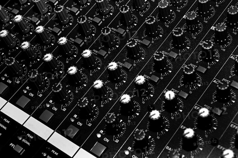 Mixing console