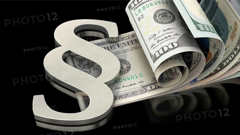 Symbolic image on the subject of legal costs, court costs, lawyer's fees, etc