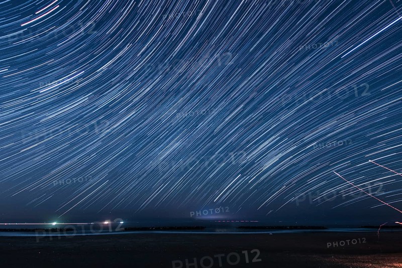 100 minutes star of the trajectory (Sendai Arahama Coast). Shooting Location: Sendai, Miyagi Prefecture