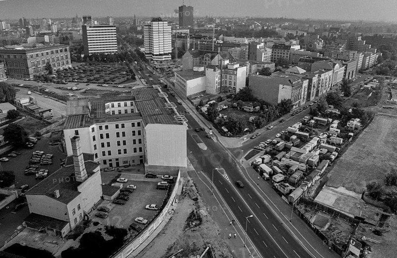 Germany, Berlin, 17.10.1991, Stresemannstraße, seen from Jumping, Crane: View to Askanischer Platz (Anhalter Bahnhof), Europe