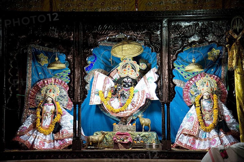 Statue radha gopinath ji temple, vrindavan, uttar pradesh, india, asia