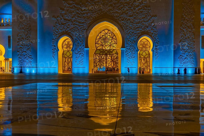 Shakezy Cayd Grand Mosque United Arab Emirates. Shooting Location: Abdabi