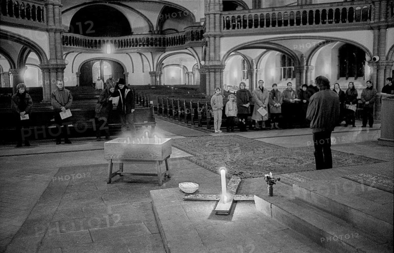 Germany, Berlin, 22 January 1991, service in the Gethsemane Church, against the Gulf War, Pastor Bernd Albani, Europe