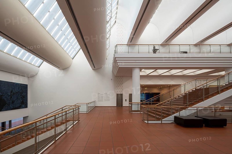 Cologne, Museum Ludwig, built in 1986 by the Cologne architects Busmann + Haberer, staircase