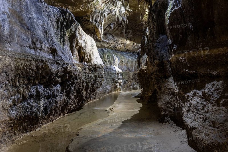 Stalactite cave, Ingleborough Cave, Clapham, Yorkshire Dales, England, Great Britain