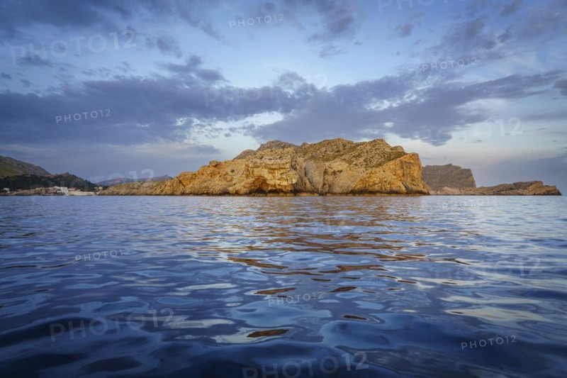 Cala Sant Vicenc and the tip of Ses Coves Blanques, Tramuntana coast, Pollensa, Majorca, Balearic Islands, Spain, Europe