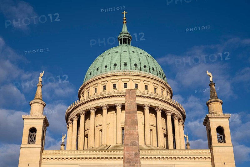 Obelisk in front of the Church of St Nikolai, Nikolaikirche, Alter Markt, Potsdam, Brandenburg, Germany, Europe