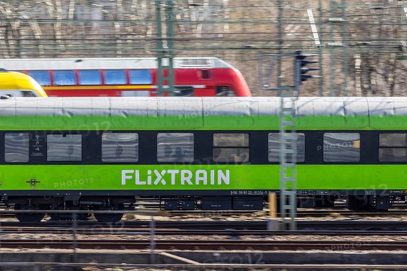 Platform apron at Stuttgart main station with a Flixtrain train. Trains still run here. After completion of the Stuttgart 21 project, flats and the new Rosenstein quarter and flats are to be built here. Stuttgart, Baden-Württemberg, Germany, Europe