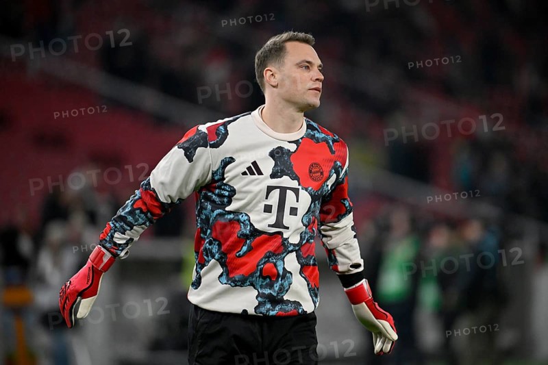 Warm-up training, goalkeeper Manuel Neuer FC Bayern Munich FCB (01) MHPArena, MHP Arena Stuttgart, Baden-Württemberg, Germany, Europe