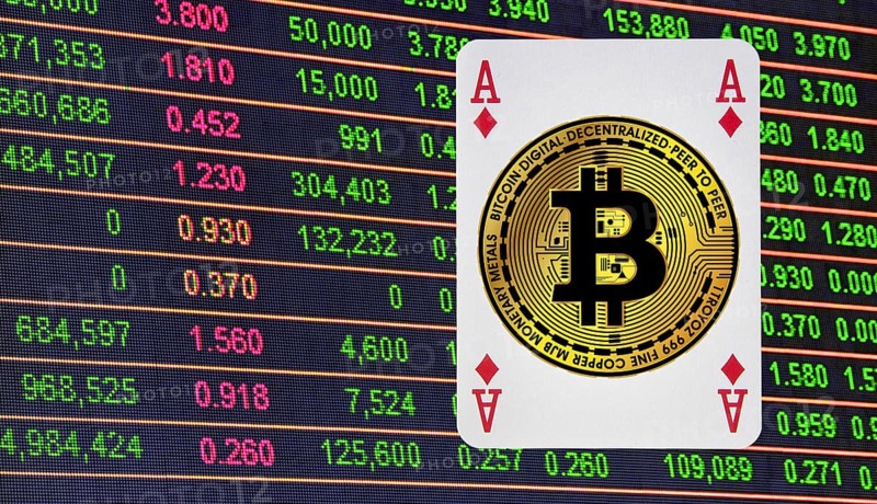 Symbolic image, Bitcoin as an ace in a pack of cards, stock market prices, insecure digital currency, resources, energy, industry, economy critical, stock market hype, stock market crash, payment, insolvency, wrong decisions, maximum profit, profit slump, share prices, Germany as a business location, global economy, globalisation, environmental protection, mafia, Trump government, Bitcoin rally, cryptocurrency, electronic wallet, crypto reserve, price development, stock market trading