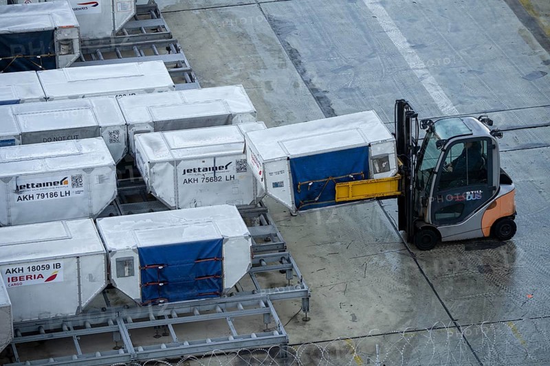 Düsseldorf Airport, Unit Load Devices, ULD, containers for baggage and freight for narrow-body and wide-body aircraft, baggage and freight are pre-packed here and can then be quickly loaded or unloaded onto the aircraft, storage area, Düsseldorf, North Rhine-Westphalia, Germany, Europe