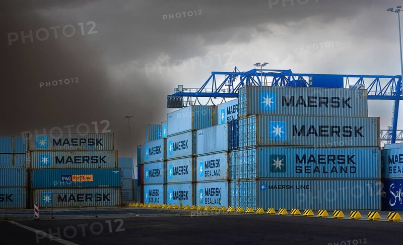 Stormy skies over P&O and Maersk containers