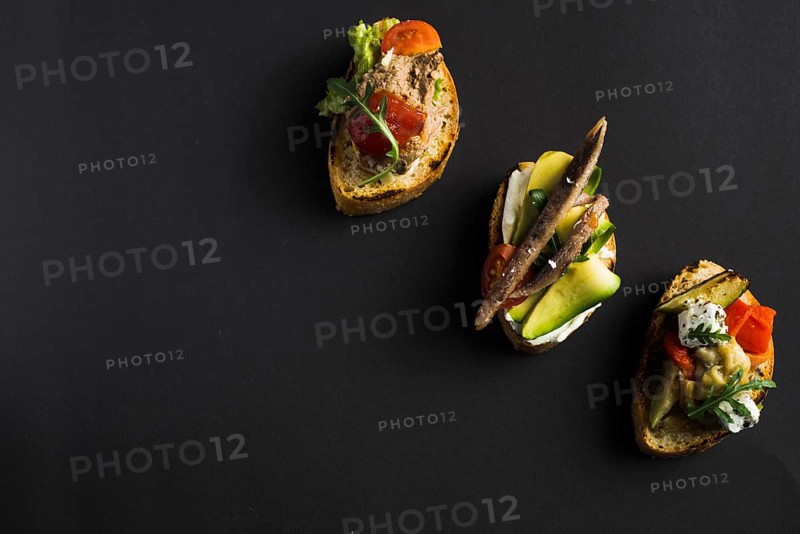 Palatable open sandwiches black