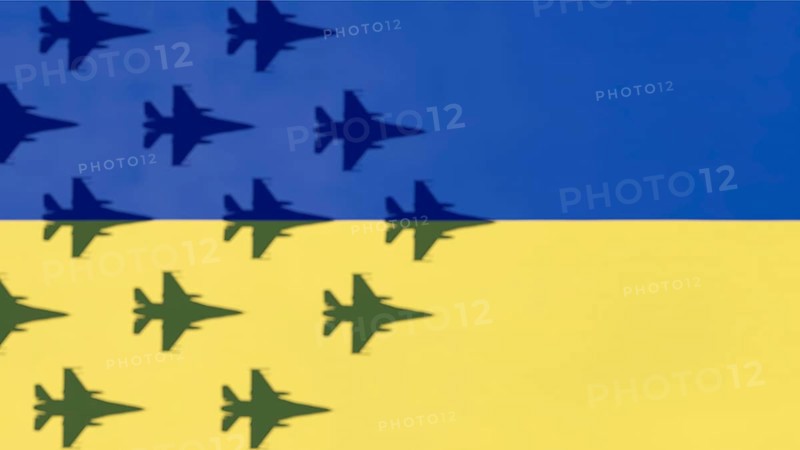 Symbolic image on the subject of fighter jet deliveries to Ukraine