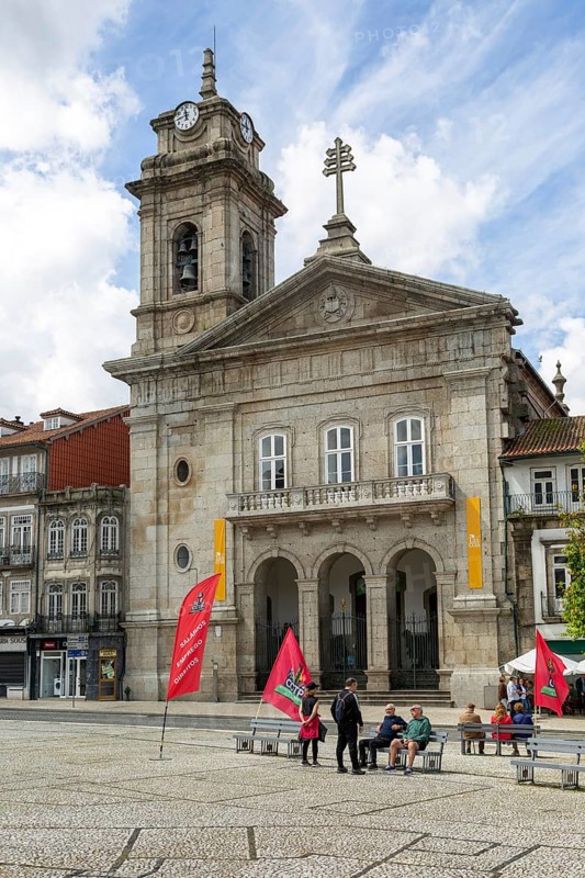 Basilica church of Saint Peter, Largo do Toural, Toural square, city of Guimaraes, northern Portugal