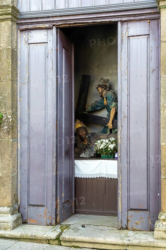 Chapel of Passos, station of the cross, Christ falls for the second time, Guimaraes, northern Portugal
