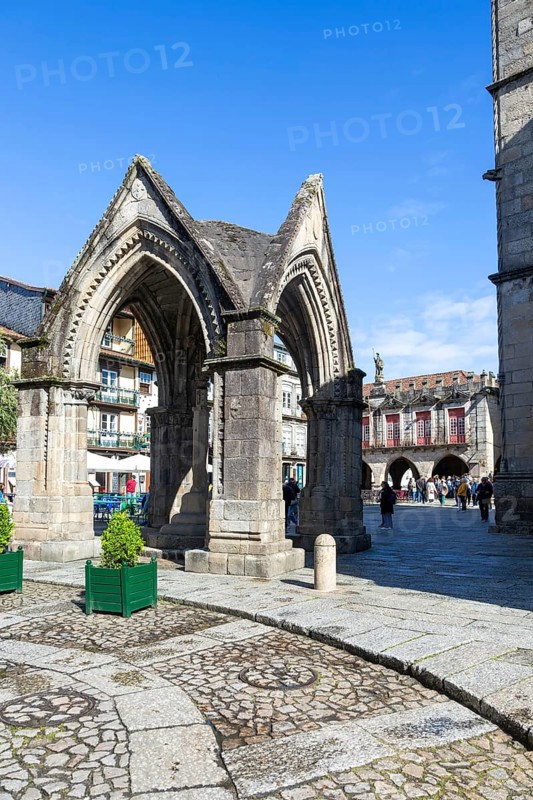 Padrão do Salado monument, Largo da Oliveira square, city of Guimaraes, northern Portugal